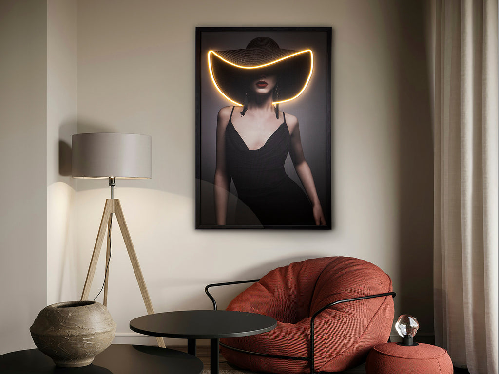 LED картина Pamela с дама с шапка