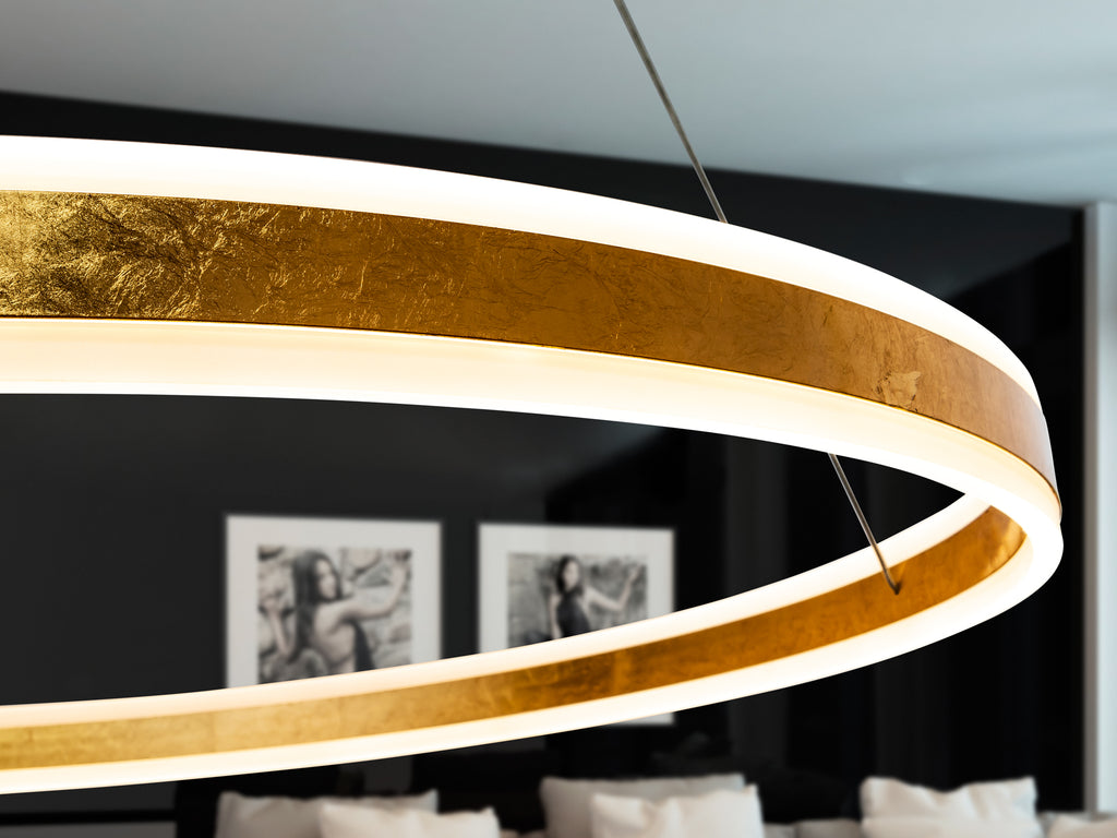 Висяща LED лампа Helia Day XL в златен лист – детайлен изглед